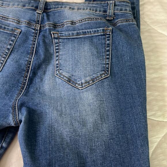 Encore Jeans Women's destructed high rise stretch skinny jeans. Size 11 - Picture 13 of 16